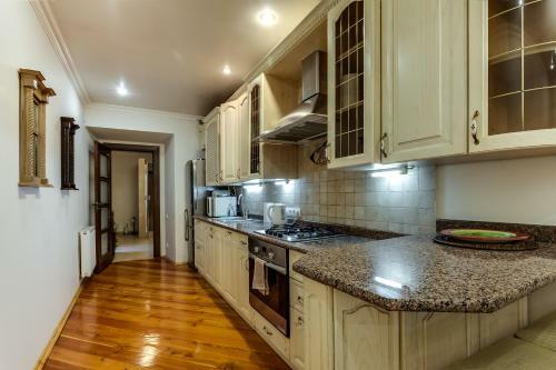 Apartment On Rynok Square