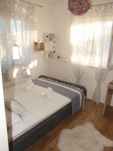 Villa Belitzein With Swimming Pool