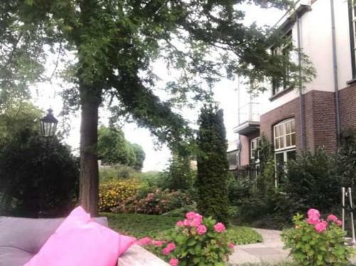 Bed & Breakfast Devilla Rijs