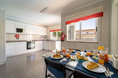 Marinhas - Moradia V4 Com Piscina E Pr�ximo Da Praia - Esposende