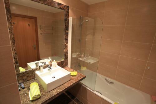 Luxury Holiday Apartment With Balcony And Pool