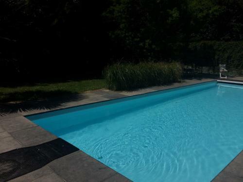 North Mundham Studio, Sleeping 4 With Pool & Tennis Court