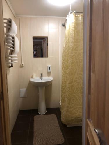 Hotel ????????