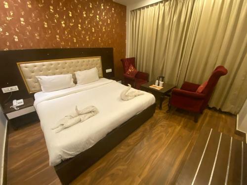 Hotel Ambika Residency Manali