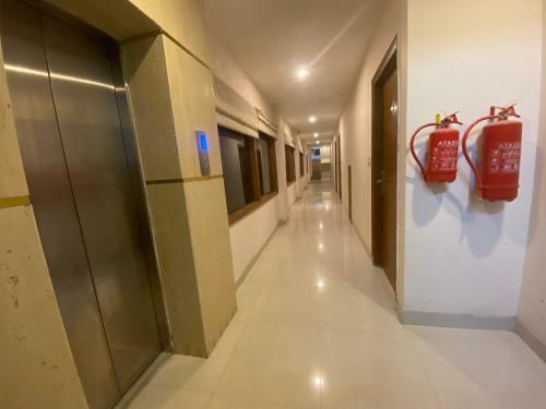 Hotel Ambika Residency Manali