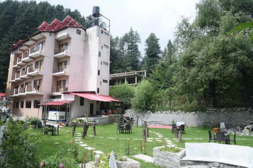 Hotel Ambika Residency Manali