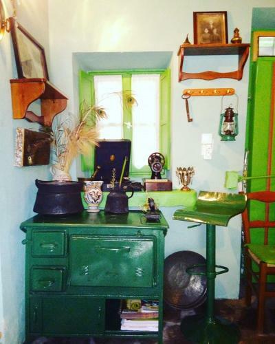 Hostal Morfeas Guesthouse