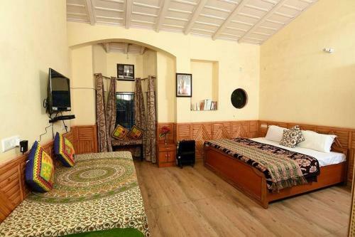 Dalhousie Luxury Villa