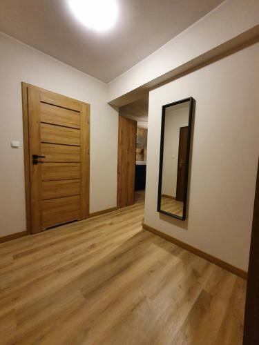 Apartament Planeta 300 Z Gara?em