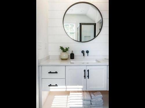 Apartamento Captivating Studio With Queen Bed, City Walkable!