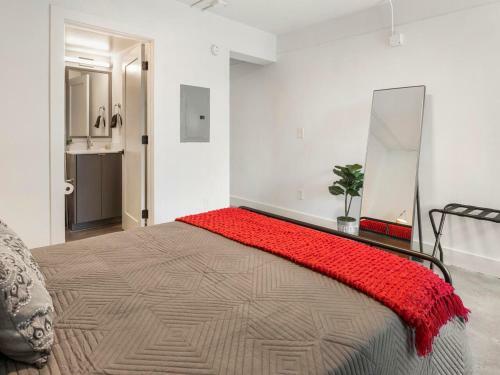 Apartamento Comfortable Studio With Queen Bed, City Walkable!