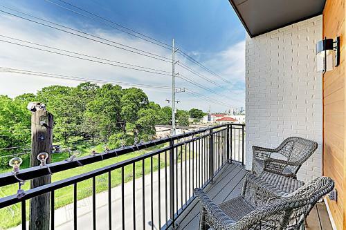 Hotel Endeavor Unit 302