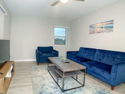 Evonify Stays - Brentwood - Fully Furnished Apartments