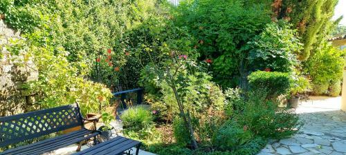Bed & Breakfast Manoir De Gravezon