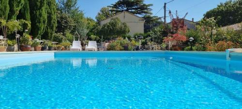 Bed & Breakfast Manoir De Gravezon