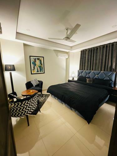 Flamingo Luxury Apartments.