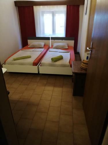 Albergue Pensione Ostello La Curva