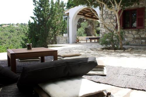 Villa Skinari Antipaxos - 3br - Beachfront