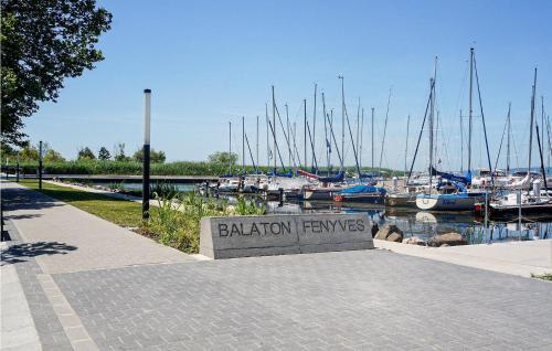 Holiday Home Vas�t Utca-balatonfenyves