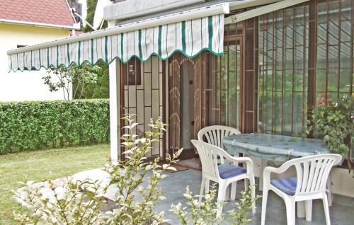 Holiday Home Vas�t Utca-balatonfenyves