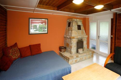 Harangvir�g 36 Fah�z