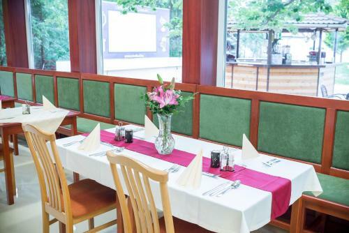 Szindb�d Wellness Hotel