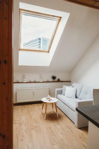 Center City Charming Loft Apartment