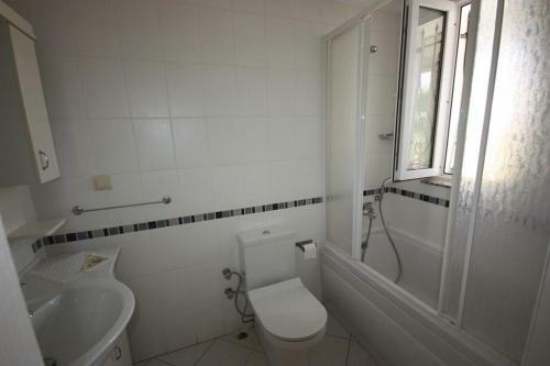Nearby The Sea With Pool Triplex Villa