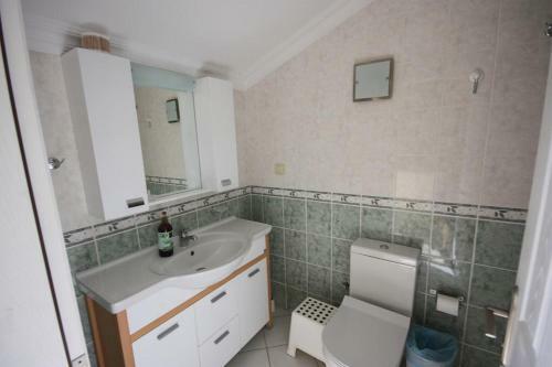 Nearby The Sea With Pool Triplex Villa