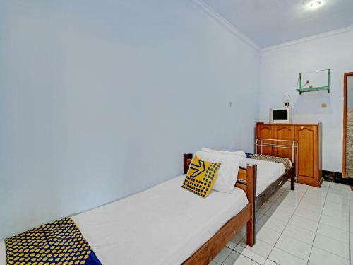Spot On 90372 Hotel Arum Jaya