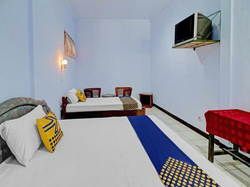 Spot On 90372 Hotel Arum Jaya