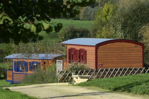 Les Roulottes & Cottages Du Moulin