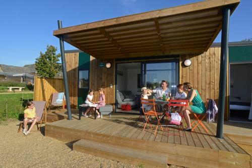 Les Roulottes & Cottages Du Moulin