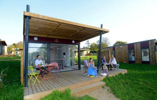 Les Roulottes & Cottages Du Moulin