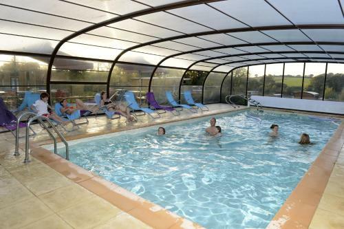 Les Roulottes & Cottages Du Moulin