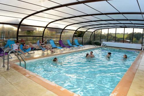 Les Roulottes & Cottages Du Moulin