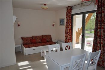 Apartamentos Le Ch�teau De Pr�treville