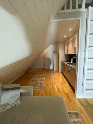 Presttind - Studio Apartment With Free Parking