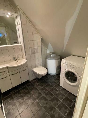 Presttind - Studio Apartment With Free Parking