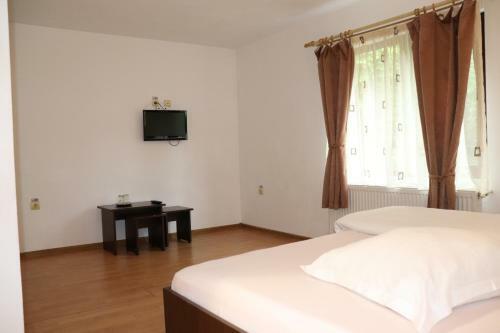 Hostal Pensiunea Q