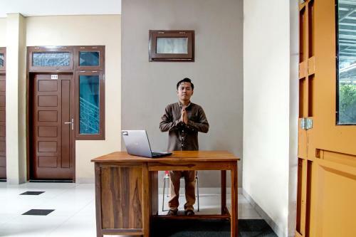 Hotel Oyo 91066 Wisma Cemara