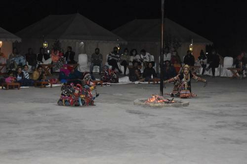 Hotel Mumal Desert Camp