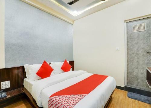 Hostal Hotel Skyland Vastral Chokdi Ahmedabad