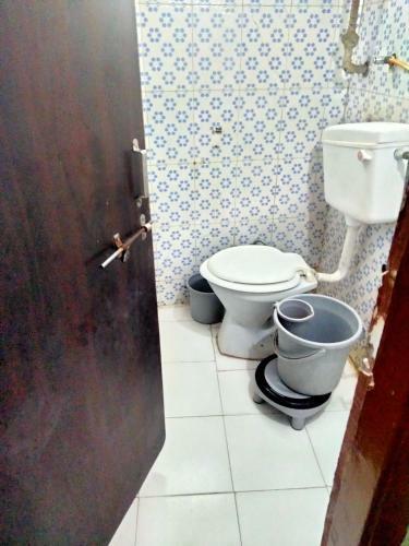 Hotel Adarsh Palace