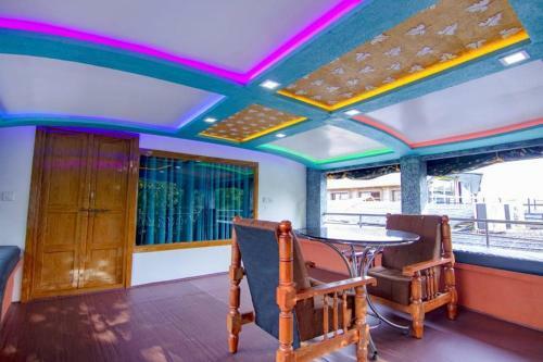 Hotel Alleppey Boat House