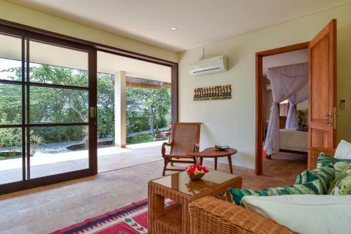 Sumberkima Hill Villa Macan