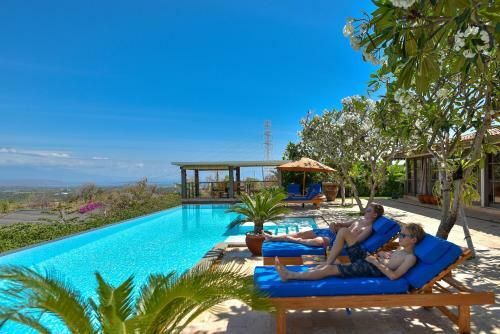 Sumberkima Hill Villa Macan