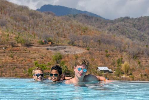Sumberkima Hill Villa Macan