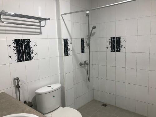 Hostal The G10 Holiday Inn
