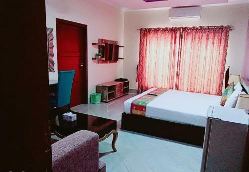 Haddi's International Hotel